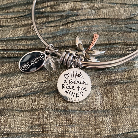 Beach Bangle - Picture 3 of 4